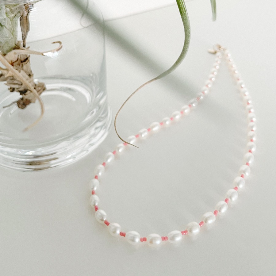 Bouquet pearl necklace